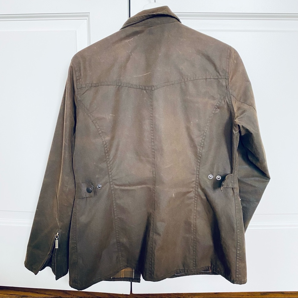 Barbour Classic Beadnell Waxed Jacket - Picture 4 of 7